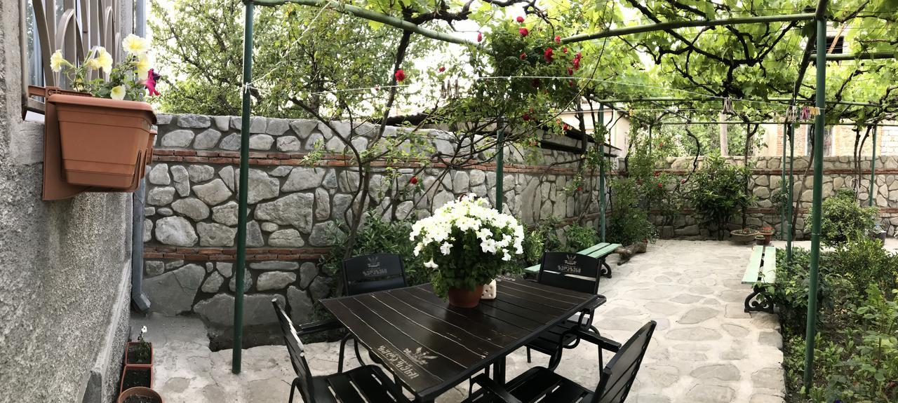 Mari Guest House Telavi Kültér fotó